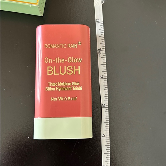 Romantic Rain On-the-Glow Blush - Pink Shade 01 NIB - Picture 6 of 10